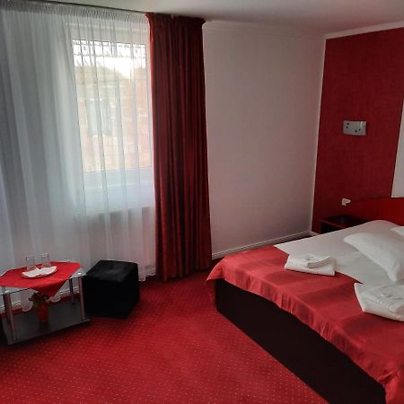 Pensiunea D&D Făgăraş Extérieur photo