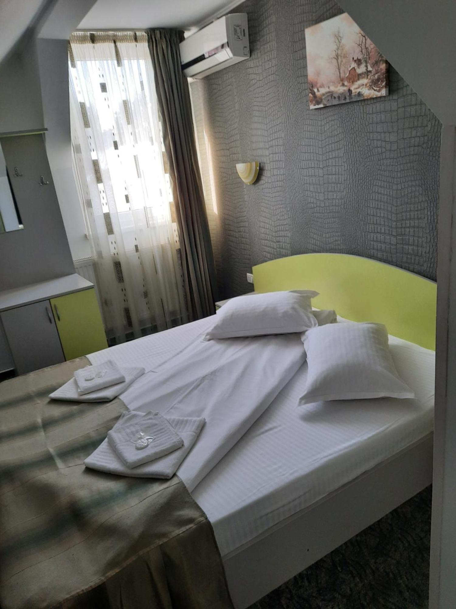 Pensiunea D&D Făgăraş Chambre photo